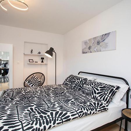 Studio Apartment Mia Rabac Exteriér fotografie